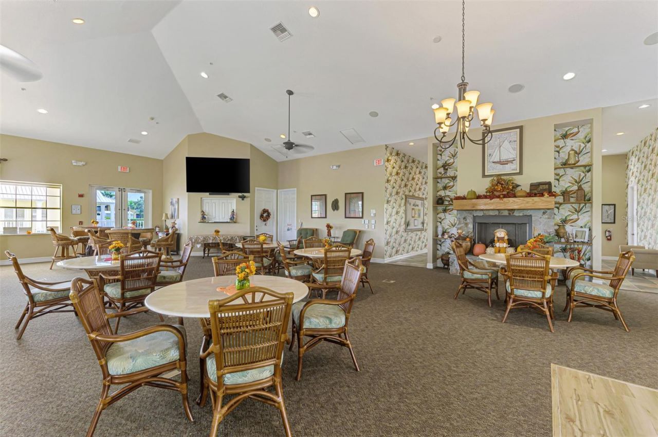 25507 Heritage Lake Boulevard, Unit 2, Punta Gorda, FL 33983 Photo