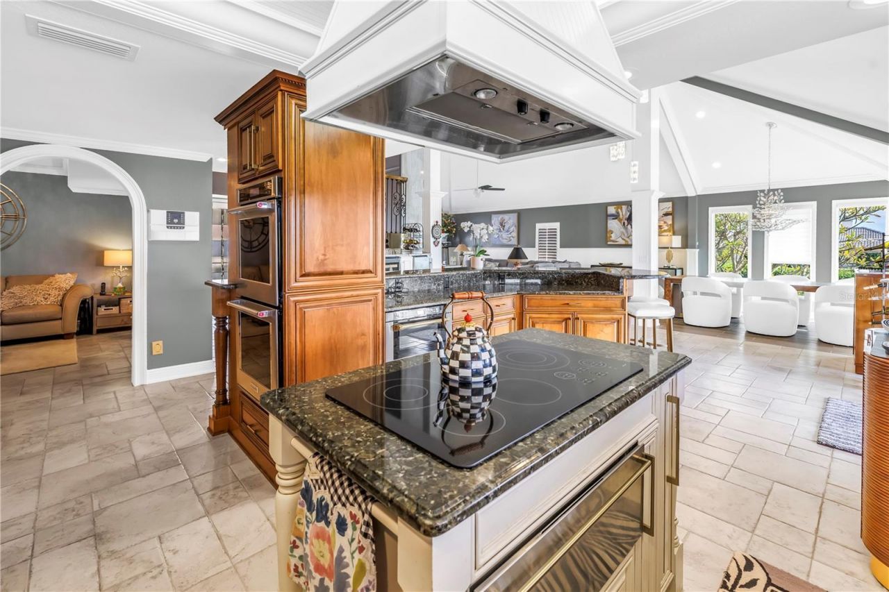 6191 51st Street S, Saint Petersburg, FL 33715 Photo