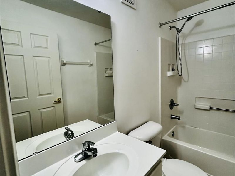 969 Mistflower Lane, Florence, KY 41042 Photo 12