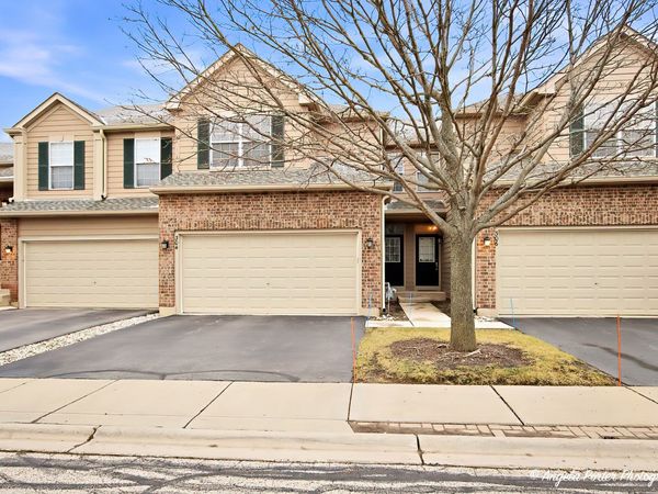 304 Whitaker Trail, Unit 2-4, McHenry, IL 60050