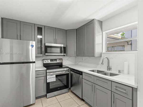 4215 N University Dr., Unit 203, Sunrise, FL 33351