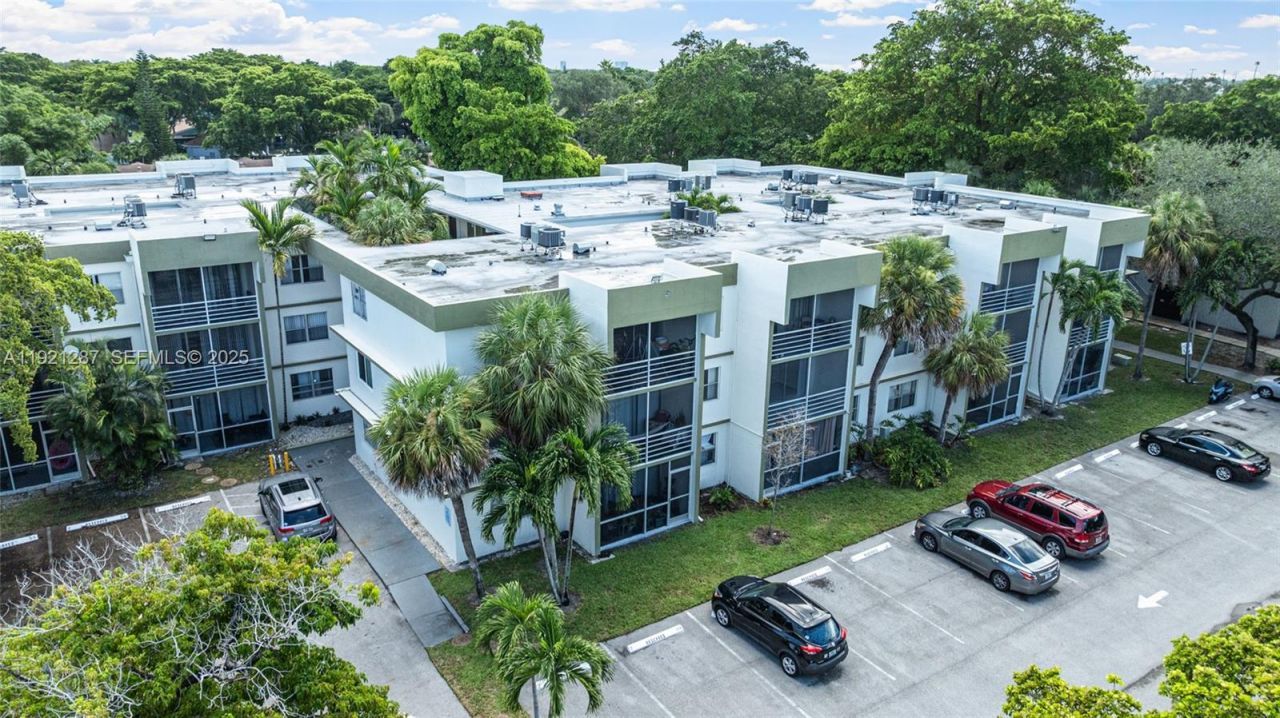 4215 N University Dr., Unit 203, Sunrise, FL 33351 Photo