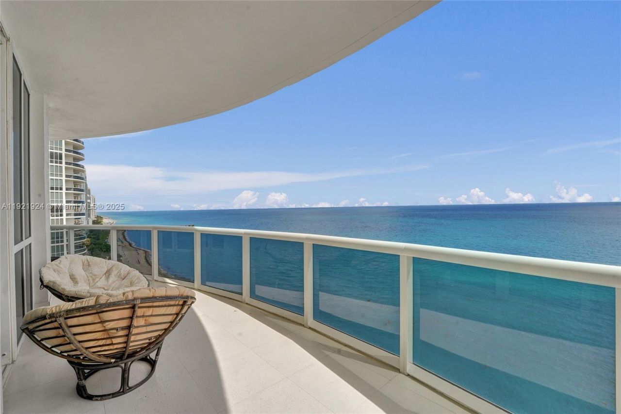 15811 Collins Ave, Unit 1601, Sunny Isles Beach, FL 33160 Photo