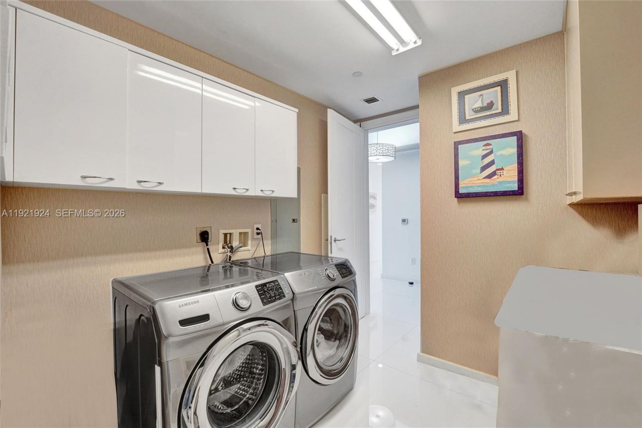 15811 Collins Ave, Unit 1601, Sunny Isles Beach, FL 33160 Photo