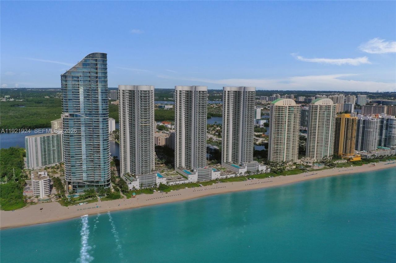 15811 Collins Ave, Unit 1601, Sunny Isles Beach, FL 33160 Photo