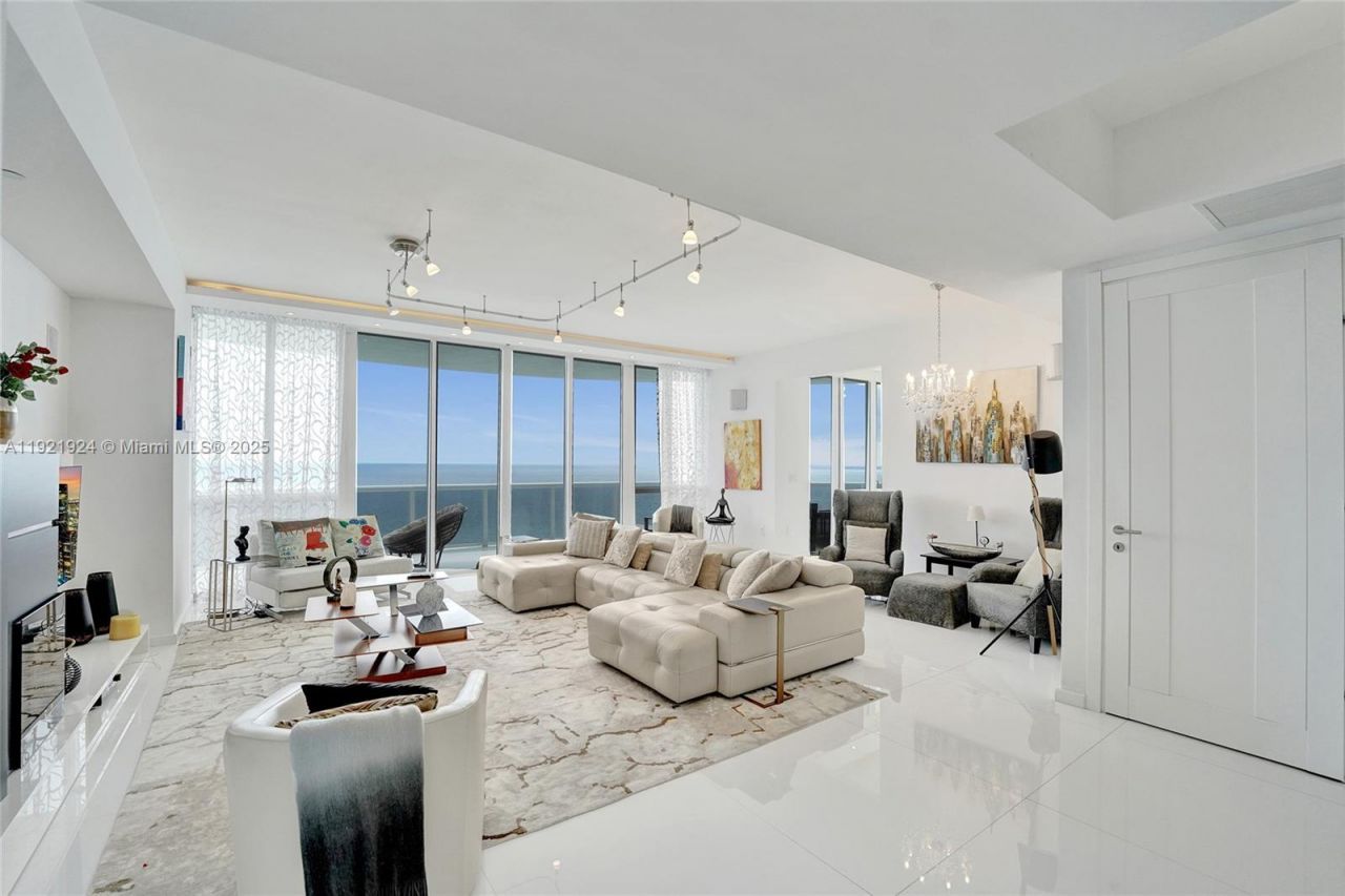 15811 Collins Ave, Unit 1601, Sunny Isles Beach, FL 33160 Photo
