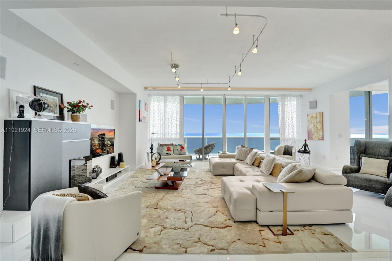 15811 Collins Ave, Unit 1601, Sunny Isles Beach, FL 33160 Photo