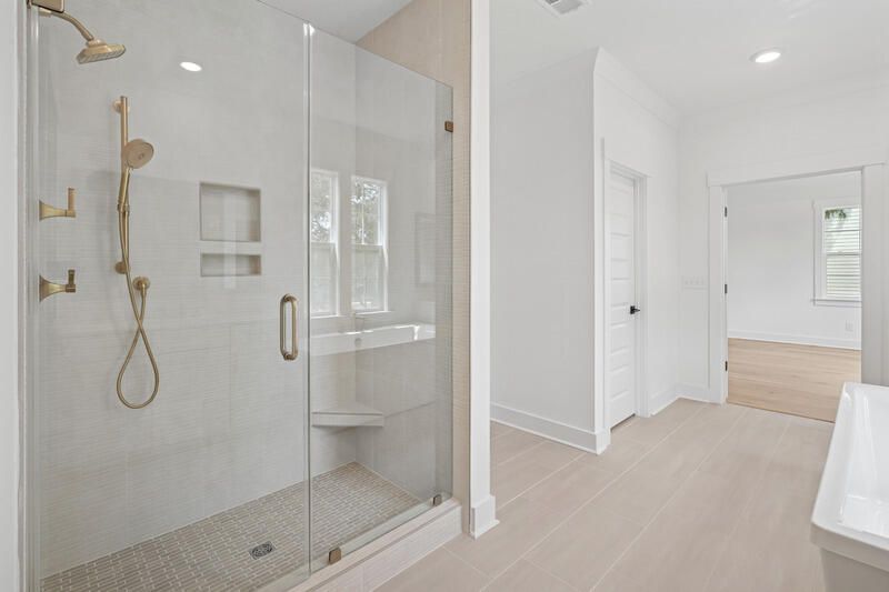 2027 Riverbend Drive Photo 11