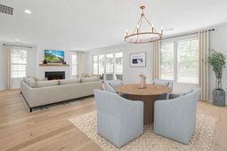 2027 Riverbend Drive photo 4