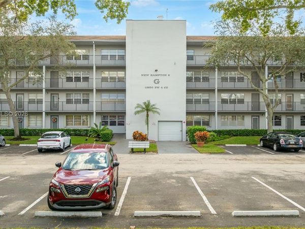 13250 SW 4th Ct, Unit 401G, Pembroke Pines, FL 33027