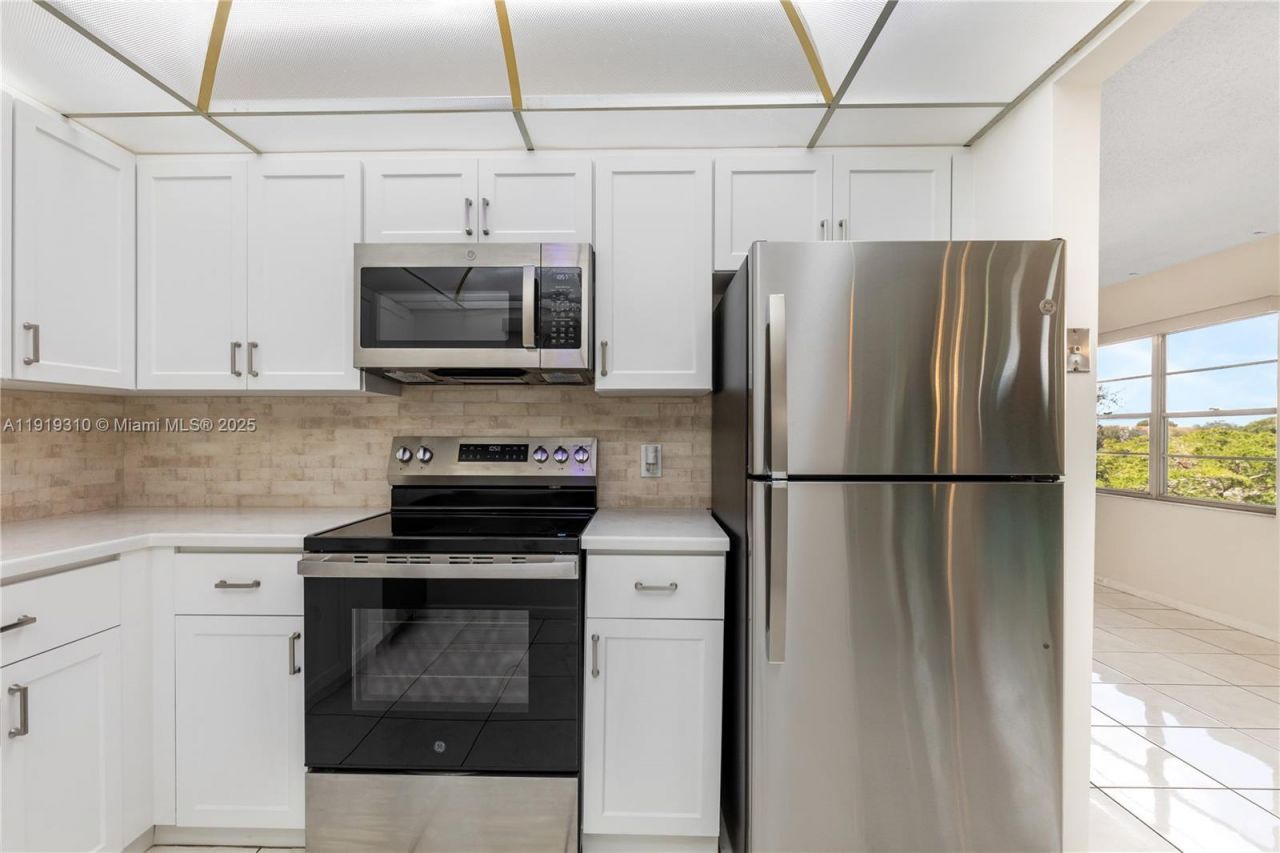 13250 SW 4th Ct, Unit 401G, Pembroke Pines, FL 33027 Photo