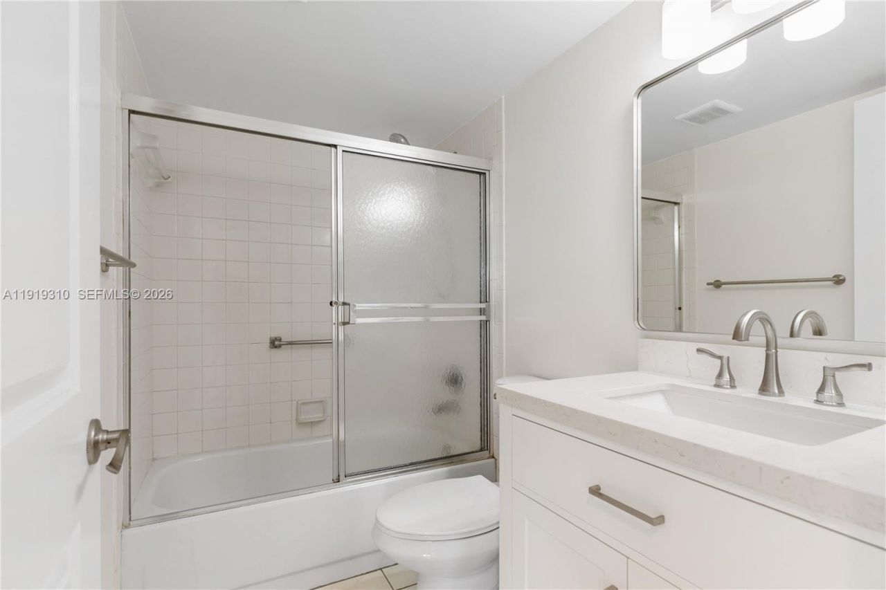 13250 SW 4th Ct, Unit 401G, Pembroke Pines, FL 33027 Photo