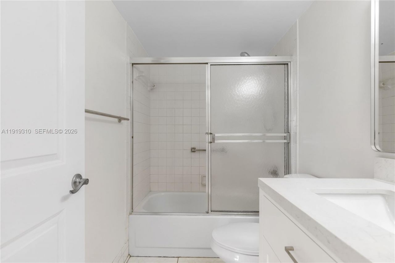 13250 SW 4th Ct, Unit 401G, Pembroke Pines, FL 33027 Photo