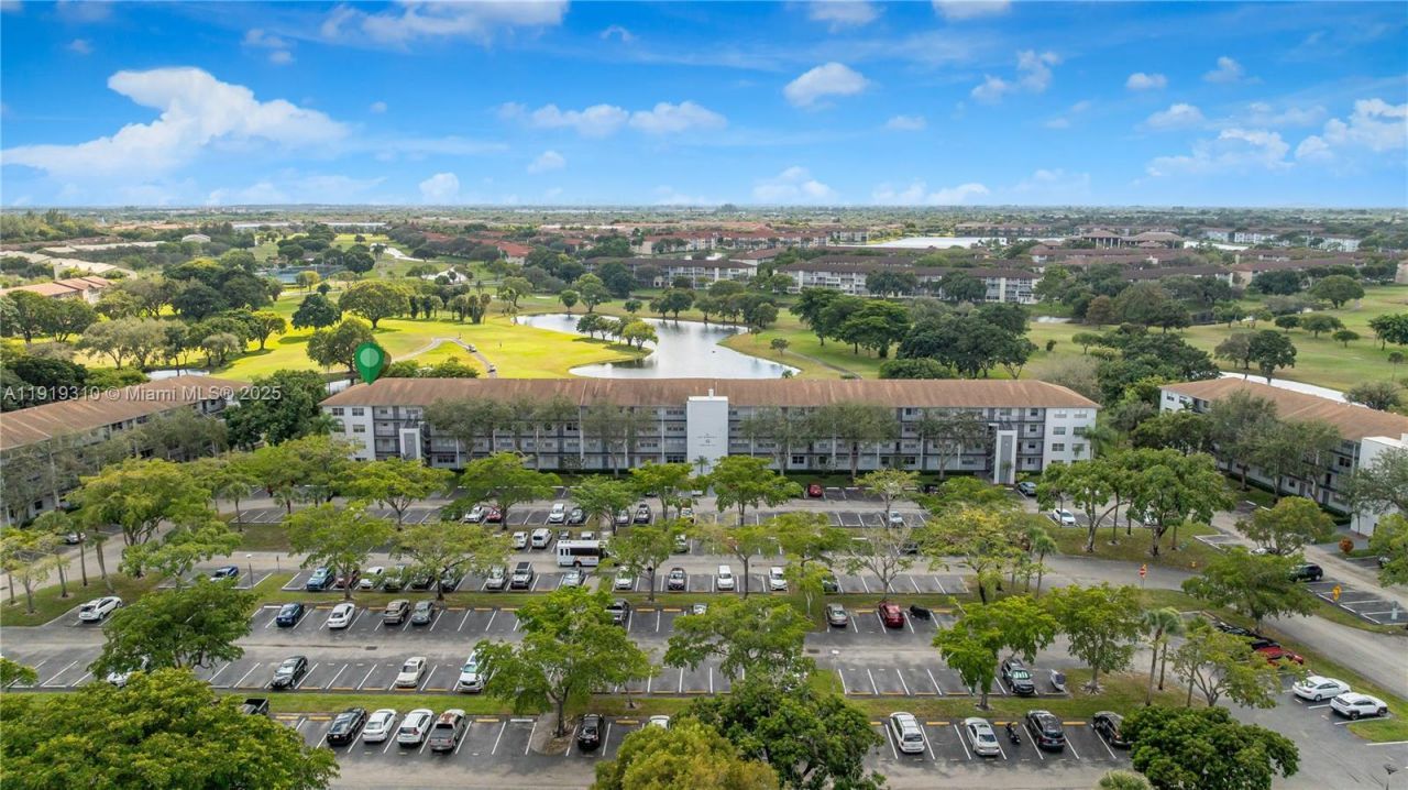 13250 SW 4th Ct, Unit 401G, Pembroke Pines, FL 33027 Photo