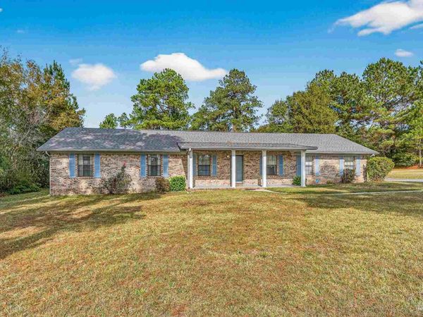 532 Ashley Rd, Cantonment, FL 32533