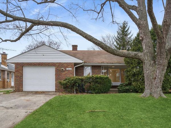 Highland Park, IL 60035