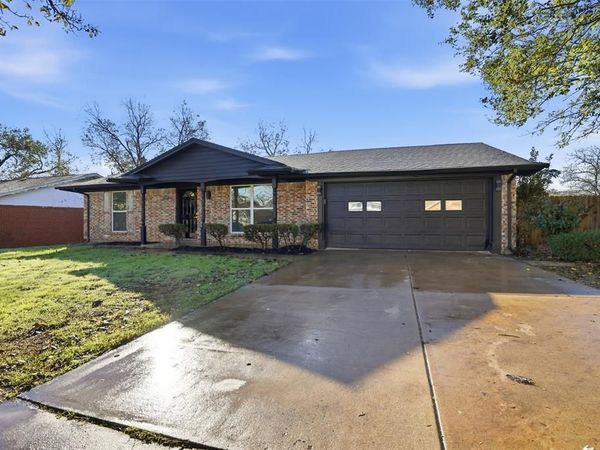 3848 Oak Haven Drive, Forest Hill, TX 76119