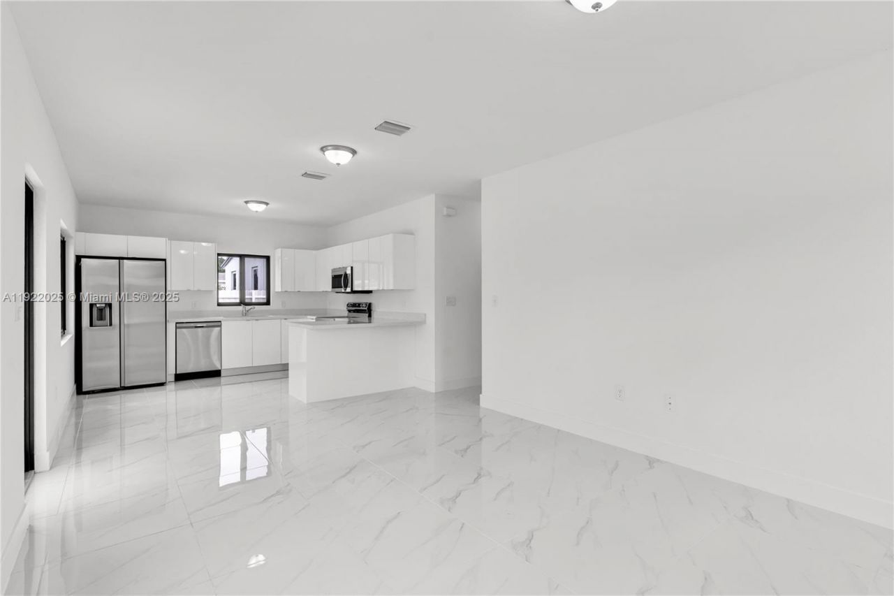 11970 SW 213, Unit 1, Miami, FL 33177 Photo