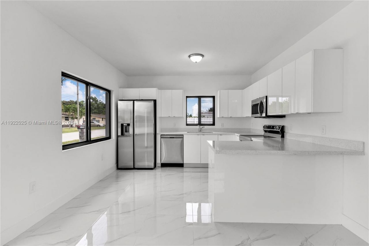 11970 SW 213, Unit 1, Miami, FL 33177 Photo