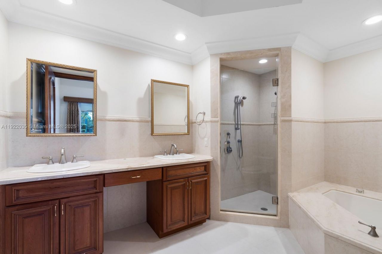 4241 NE 23 Terrace, Lighthouse Point, FL 33064 Photo