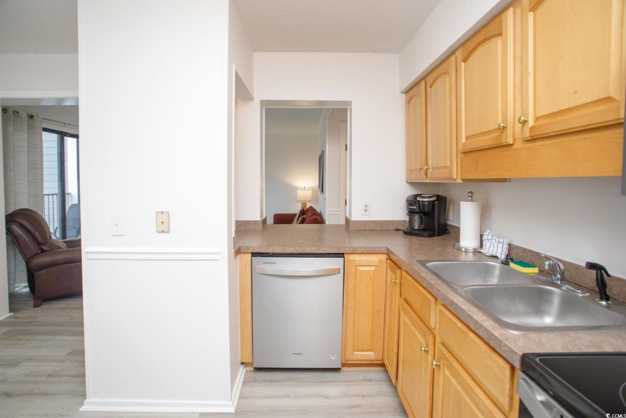 5905 South Kings Hwy. Photo 8