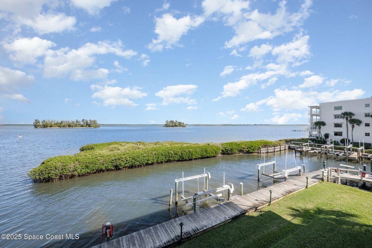 6029 N River Run Drive, Sebastian, FL 32958 Photo