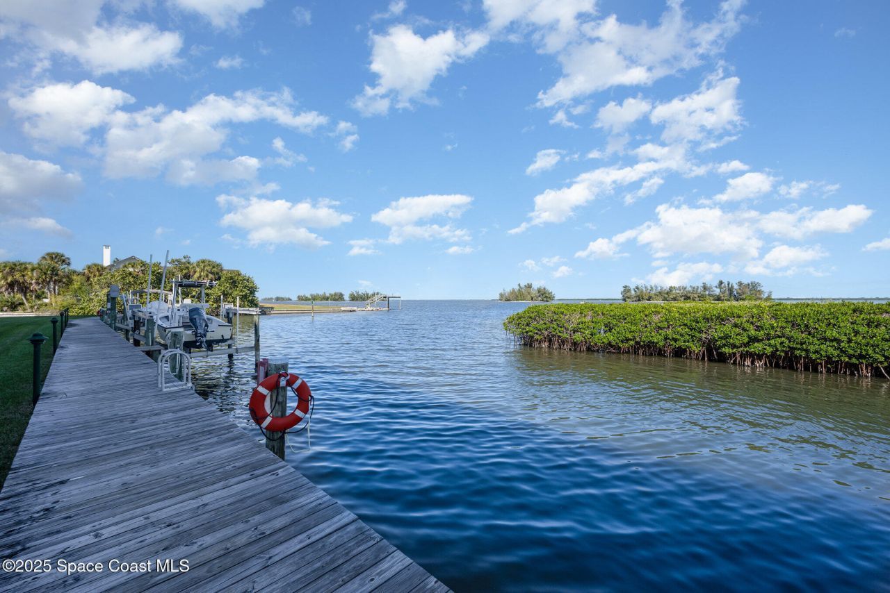 6029 N River Run Drive, Sebastian, FL 32958 Photo