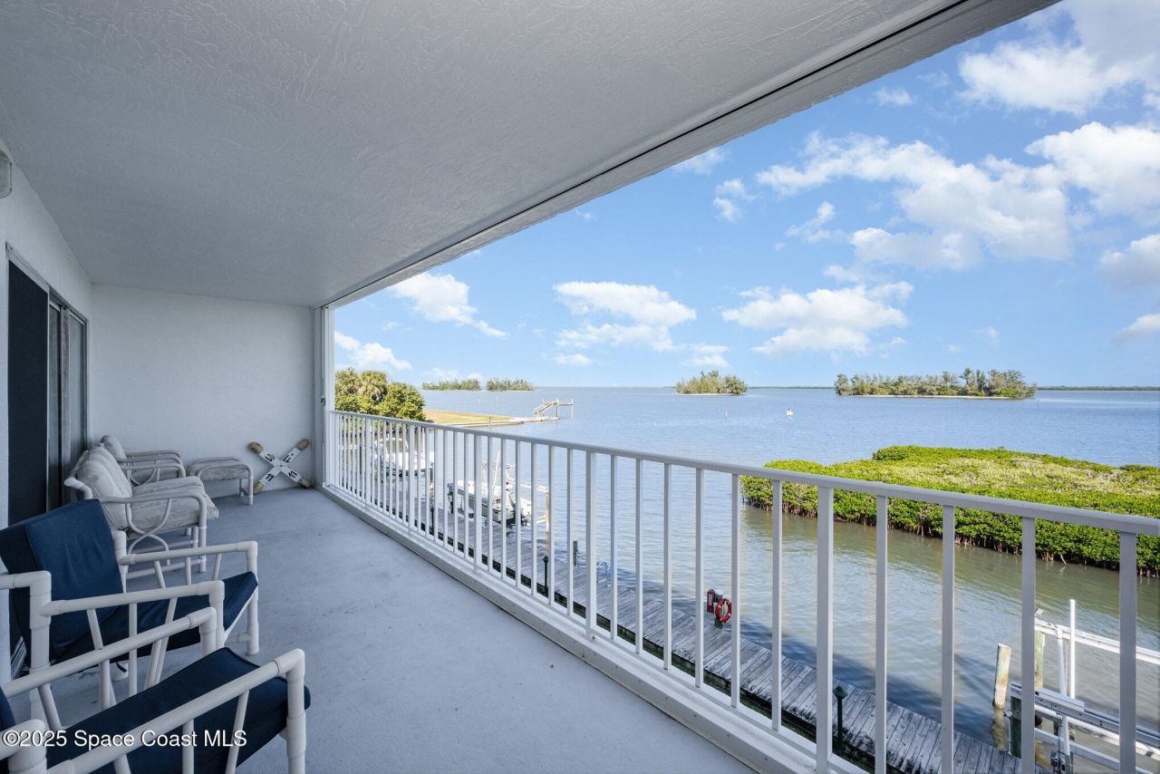 6029 N River Run Drive, Sebastian, FL 32958 Photo