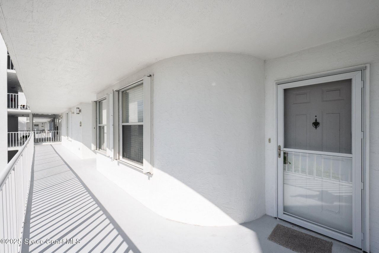 6029 N River Run Drive, Sebastian, FL 32958 Photo