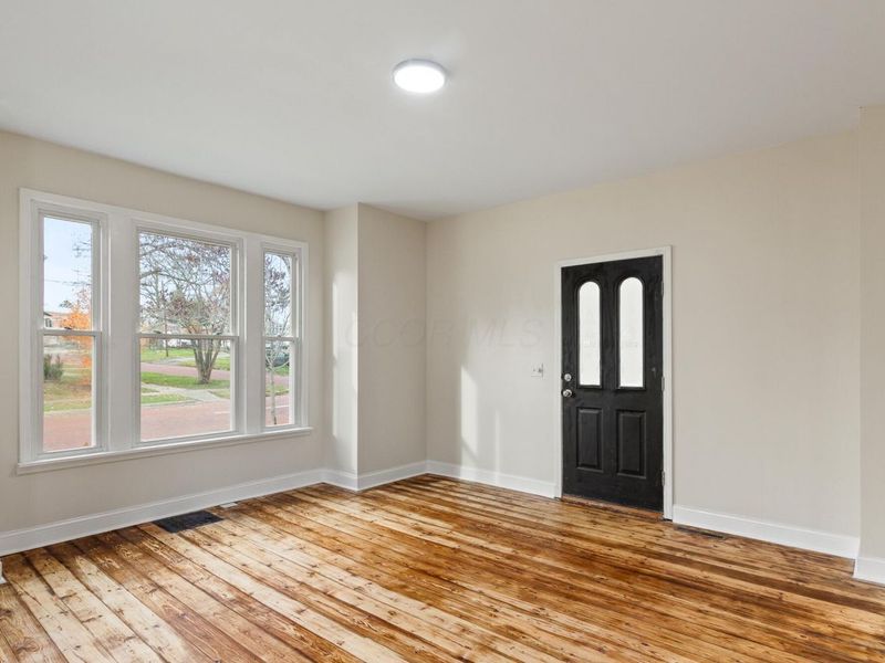 608 N Gay Street, Mount Vernon, OH 43050 Photo 2