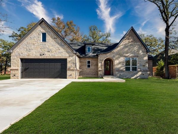 115 Enchanted Drive, Enchanted Oaks, TX 75156