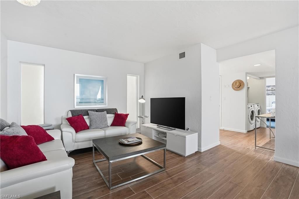 10475 Gulf Shore Dr, Unit 132, Naples, FL 34108 Photo