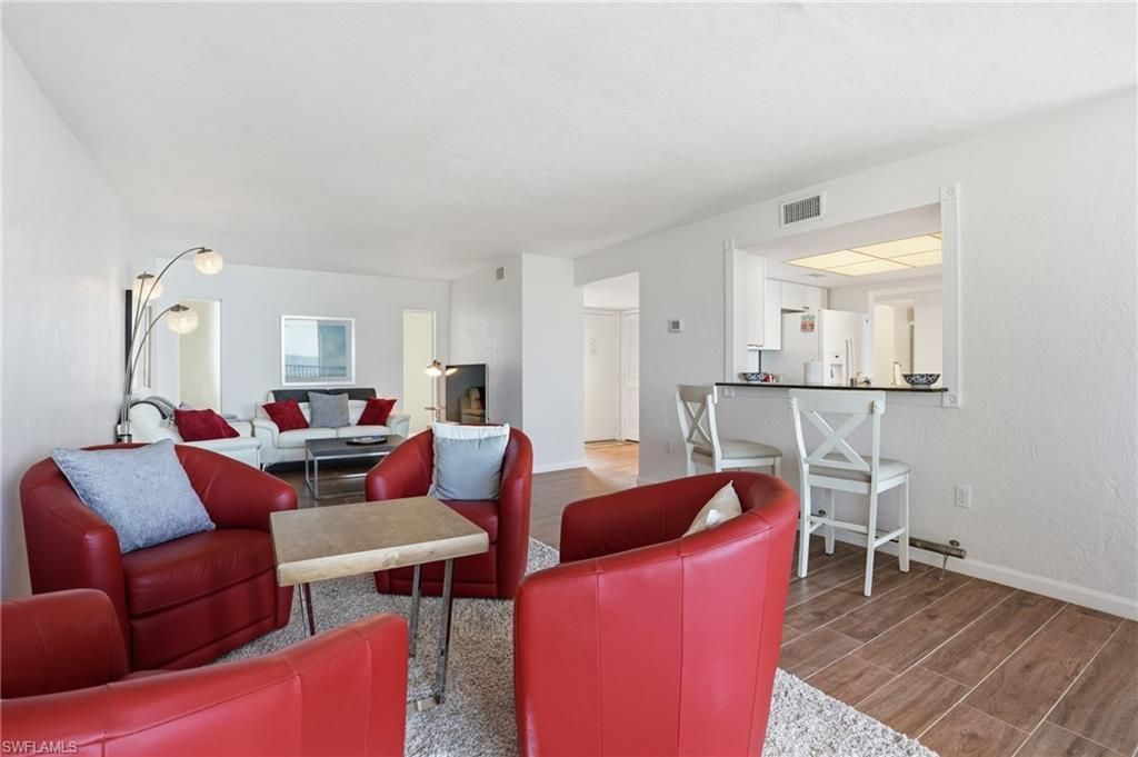 10475 Gulf Shore Dr, Unit 132, Naples, FL 34108 Photo