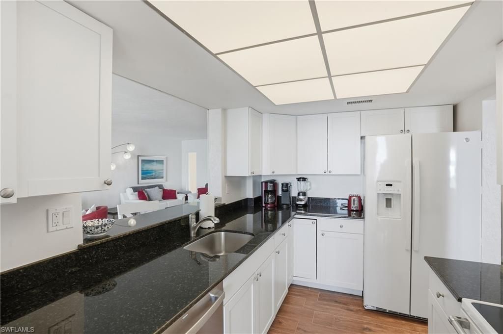 10475 Gulf Shore Dr, Unit 132, Naples, FL 34108 Photo