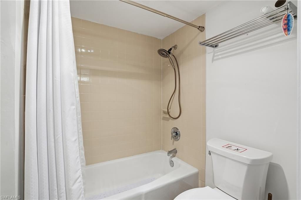 10475 Gulf Shore Dr, Unit 132, Naples, FL 34108 Photo