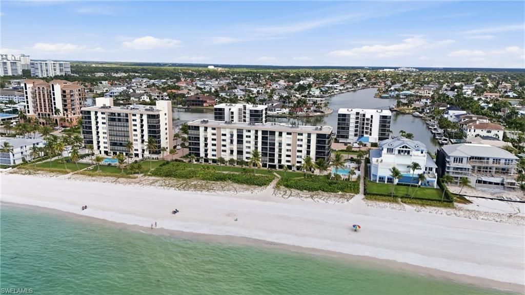 10475 Gulf Shore Dr, Unit 132, Naples, FL 34108 Photo