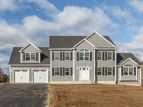 4 Haystack Circle, Pelham, NH 03076