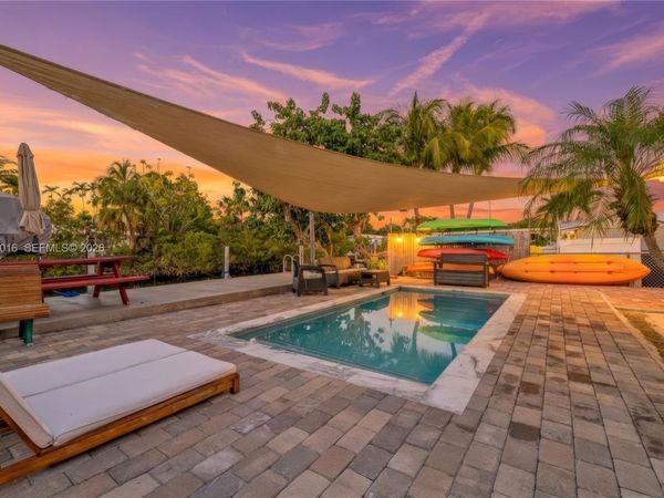 8260 Aviation Blvd, Marathon, FL 33050