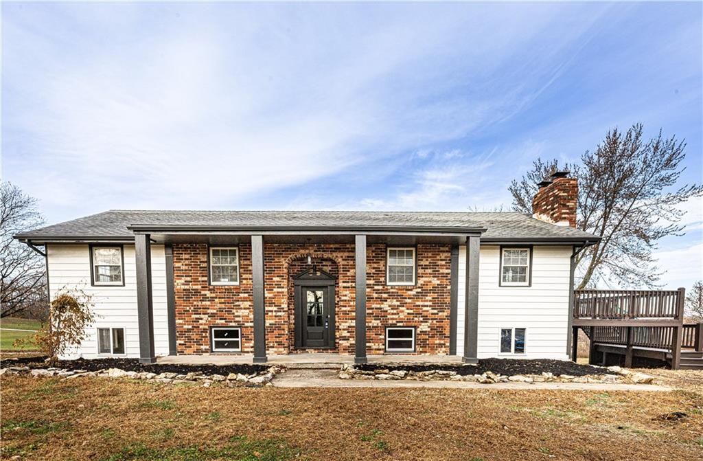 13332 Little Farm Road, Excelsior Springs, MO 64024 Main Photo
