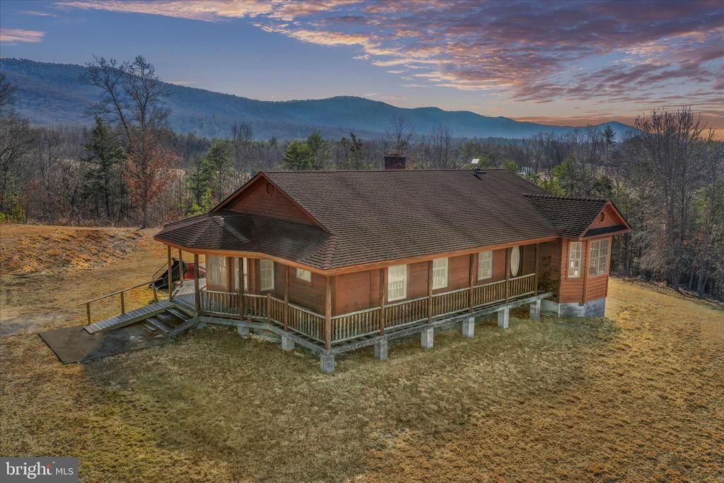 4520 Saint Davids Church Road, Fort Valley, VA 22652 Main Photo