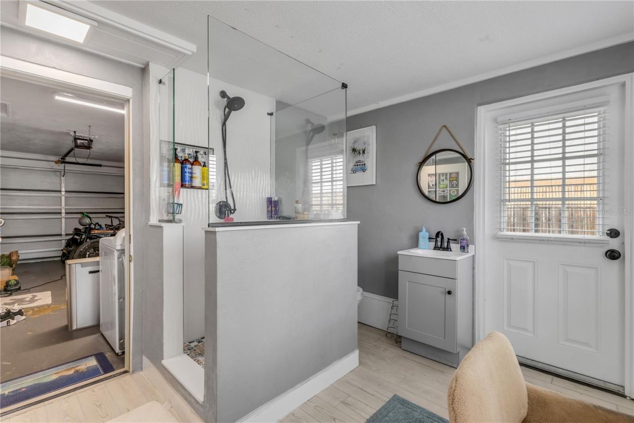 402 Lincoln Avenue, New Smyrna Beach, FL 32169 Photo