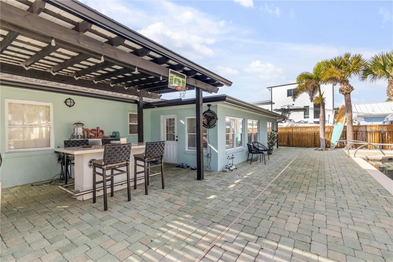 402 Lincoln Avenue, New Smyrna Beach, FL 32169 Photo