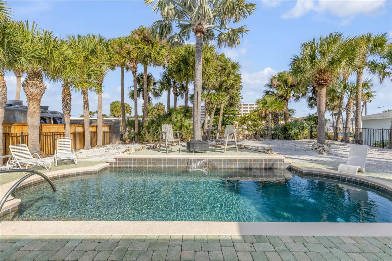 402 Lincoln Avenue, New Smyrna Beach, FL 32169 Photo