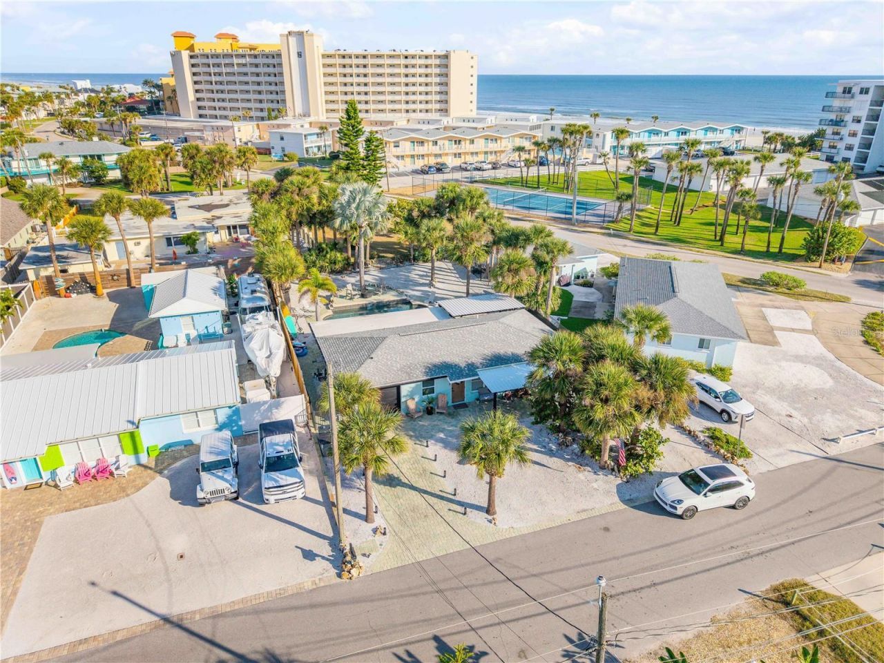 402 Lincoln Avenue, New Smyrna Beach, FL 32169 Photo