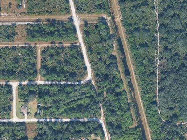 2604 Fitch AVE, ALVA, FL 33920