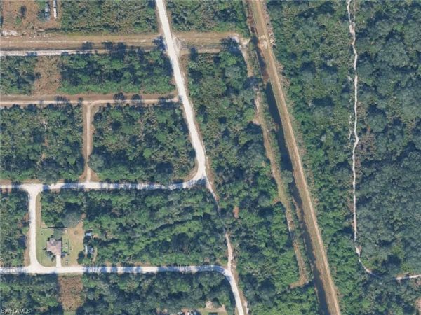 2604 Fitch AVE, ALVA, FL 33920