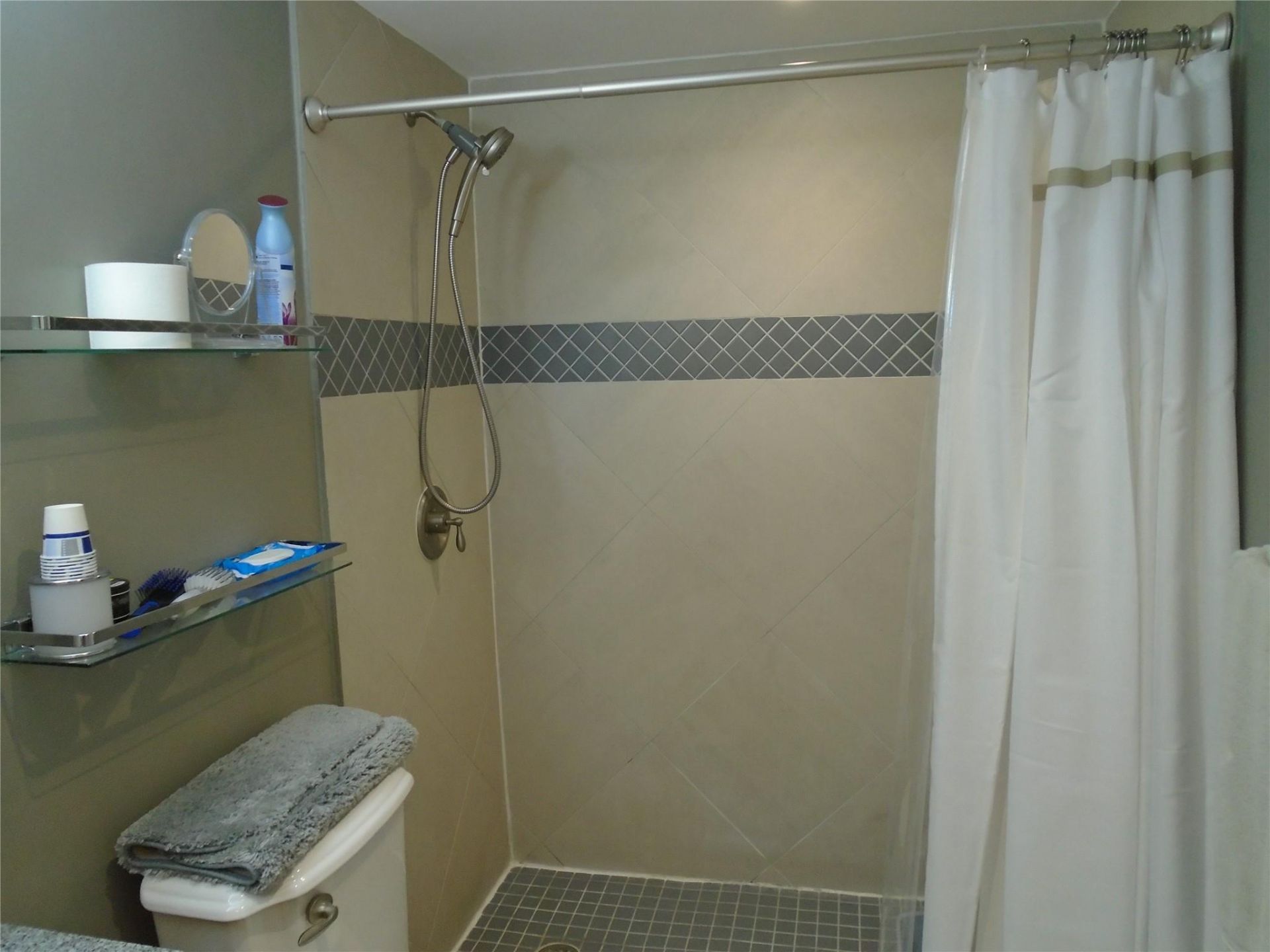 1800 N Andrews Avenue, Unit 4B, Fort Lauderdale, FL 33311 Photo