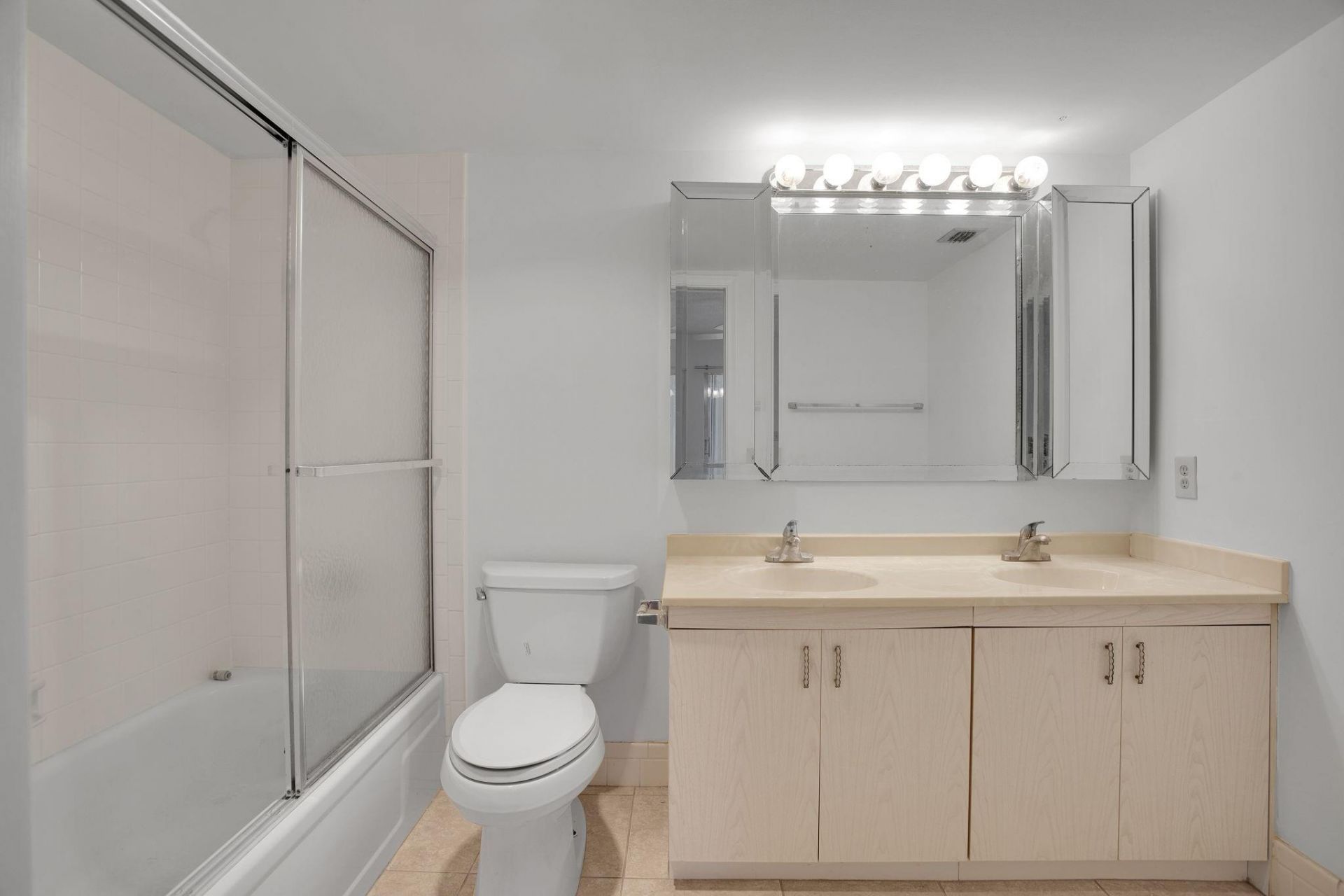 2006 Granada Drive, Unit N2, Coconut Creek, FL 33066 Photo