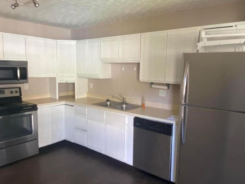 526 W 1st Avenue, Columbus, OH 43201 Photo 2