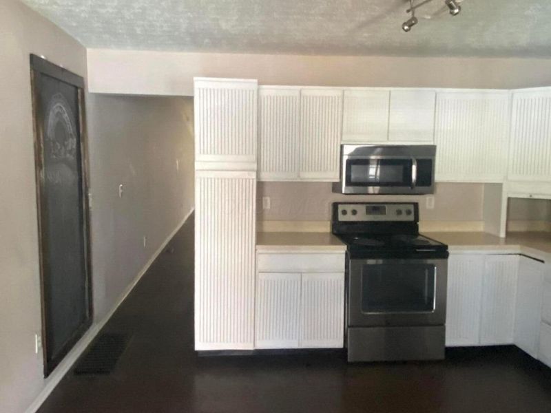 526 W 1st Avenue, Columbus, OH 43201 Photo 3